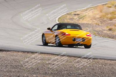 media/Oct-25-2025-West Coast Racing (Sat) [[9fdcbcd09c]]/Novice group/Turn 3/